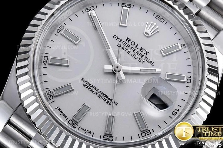 0306 Effortless R2DJ0252J – DJ2 41mm Jub 641